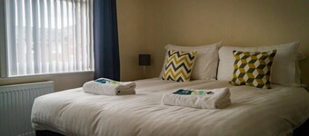 Roman Gathering /5 Bed/Sleeps 12/City Centre