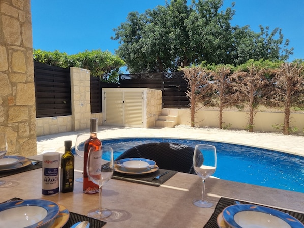 Outdoor pool, a heated pool