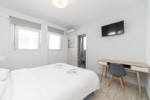 2 chambres, fer et planche à repasser, Wi-Fi gratuit, draps fournis