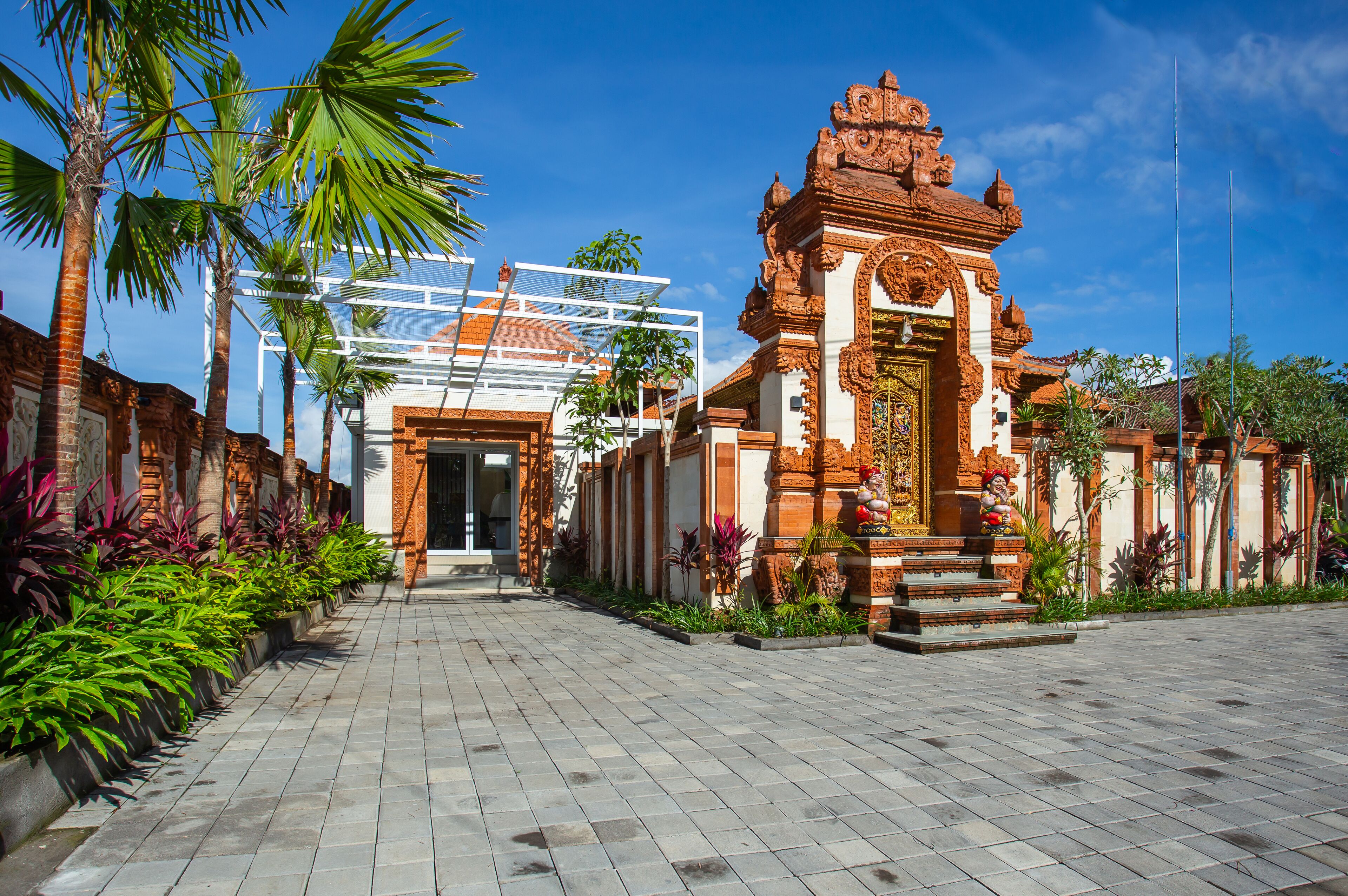 Pintu masuk hartanah