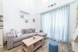 Smart TV - Nefeli Residential Complex -One Bedroom Loft (Kavala)