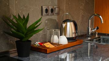 Soundproofing, free WiFi