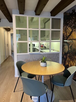 Dining - Les Colombages de la Lauch- Appartement Situé Dans le Coeur Historique de Colmar (Colmar)