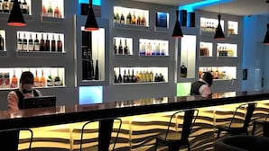 Bar (on property) - Quintessential Hotel Port Harcourt (Port Harcourt)