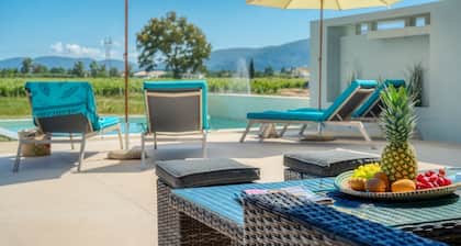 Sisomar Suites - 2 Bedroom Suites with Private Pool