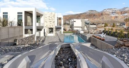 Designer Oasis ~ Golf ~ Pool ~Theater