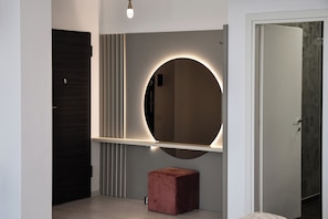 Deluxe Apartment | Blackout drapes, soundproofing, iron/ironing board, free WiFi - Building Stefan Resort Sud (Navodari)