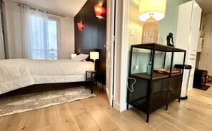 1 bedroom, iron/ironing board, WiFi, bed sheets - Splendide 2 Pièces 2 à 4 Personnes "village Pernety" 14ème Arrdt (Paris)