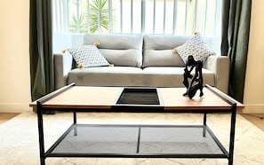 Smart TV - Splendide 2 Pièces 2 à 4 Personnes "village Pernety" 14ème Arrdt (Paris)