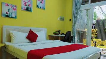 Habitación ejecutiva | Escritorio, espacio para trabajar con laptop y insonorización