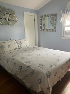 3 bedrooms, WiFi (free), bed sheets