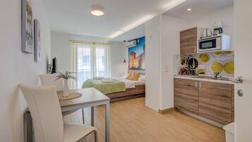 1 bedroom, iron/ironing board, WiFi, bed sheets