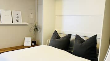 1 Schlafzimmer, Schreibtisch, Reisekinderbett, kostenloses WLAN