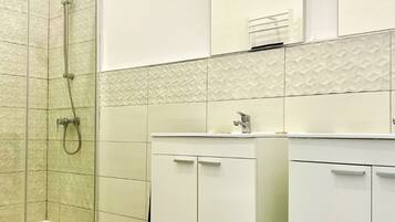 Hair dryer, towels