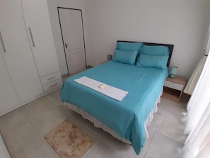 2 bedrooms, in-room safe, iron/ironing board, WiFi - Merensky House (Roodepoort)