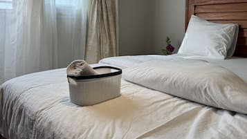 1 bedroom, iron/ironing board, WiFi, bed sheets