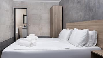 4 Schlafzimmer, Bügeleisen/Bügelbrett, WLAN, Bettwäsche