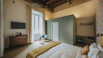 Superior Room | Egyptian cotton sheets, premium bedding, down comforters, minibar