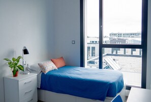 4 bedrooms, WiFi, bed sheets - Apartamento Turístico . ¡ (Santander)