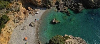 Stoupa Tranquil Hideaway - Spitiko Garden Retreat