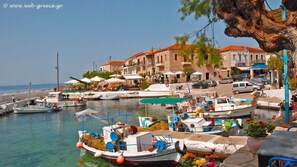 Marina - Stoupa Tranquil Hideaway - Spitiko Garden Retreat (Lefktro)