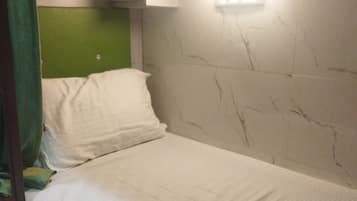 Eenvoudige slaapzaal | Geluiddichte muren, gratis wifi