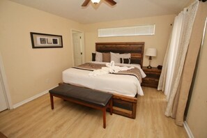 4 bedrooms, free WiFi - Gorgeous 4 Bed Home In Gated Community! 4 Bedroom Villa by RedAwning (Kissimmee)