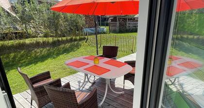 Moderne Ferienwohnung ruhige Lage mit Sonnenterrasse in Flussnähe im Regental
