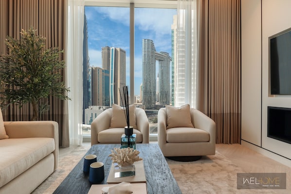 Elite Apartment, Balcony, City View | Living area