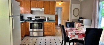      Private, Peaceful, lakefront, fully furnished 2-bedroom Mini-home . 