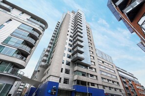Apartment (2 Bedrooms) | Exterior - Panoramic Views by Underthedoormat (London)