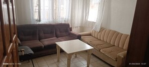 Casa familiar | 2 habitaciones, cortinas blackout y tabla de planchar con plancha 