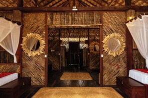 Chalet rustique familial | Coffre-fort, décor unique, bureau, accÚs au Wi-Fi (inclus)