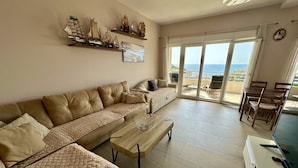 Living area - Gemini Apartment With Terrace and Sea View "8" (Utjeha-Bušat)