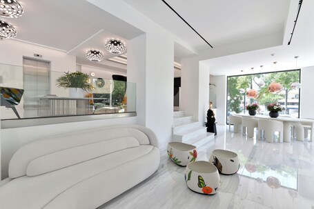 The Athenaeum - Image 7