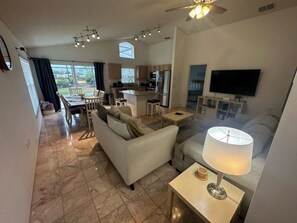 Smart TV, video games - Updated 3 Bedroom Golf-Front Villa - Close to Disney, Universal & SeaWorld (Haines City)