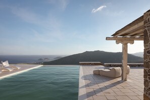 Outdoor pool - Mykonian Icon Villa (Mykonos)