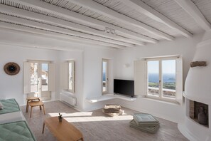 Luxury Villa | Living room