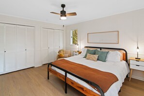 4 slaapkamers, een bureau, wifi, beddengoed