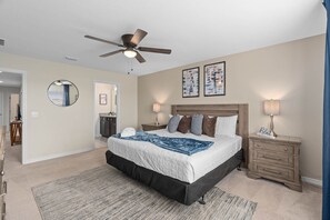 5 bedrooms, iron/ironing board, free WiFi, bed sheets - The ultimate family oasis with Clubhouse Access. Just 8 miles to DisneyWorld (Kissimmee)