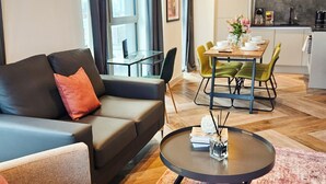 Unclassified image, 5 of 14, button - Beautiful 2-bed Apartment in Manchester Citycentre (Manchester)