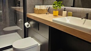 Unclassified image, 4 of 14, button - Beautiful 2-bed Apartment in Manchester Citycentre (Manchester)