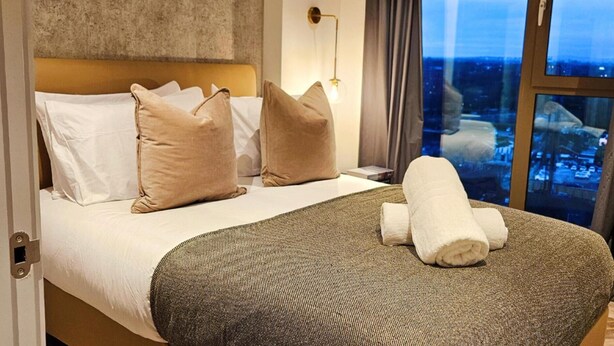Unclassified image, 1 of 14, button - Beautiful 2-bed Apartment in Manchester Citycentre (Manchester)