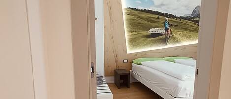 1 chambre, fer et planche à repasser, Wi-Fi gratuit, draps fournis
