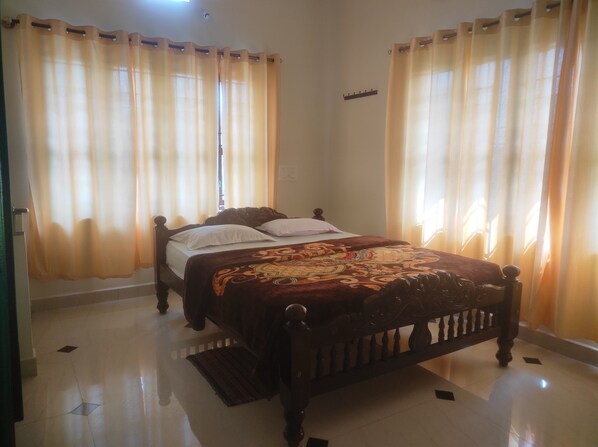 1 bedroom, bed sheets