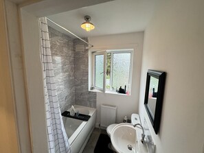 House | Bathroom | Shower, hair dryer, towels