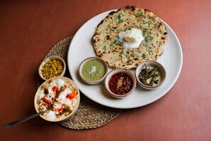 Daily buffet breakfast for a fee - Hotel Festival At Delhi Airport (New Delhi)