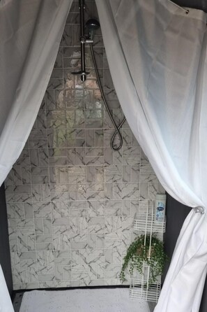Bathroom - Glamping Cabin - Great for Hikers - Breakfast Inc! (Swanage)