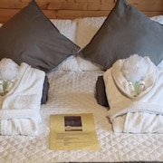 Glamping Cabin - Great for Hikers - Breakfast Inc!