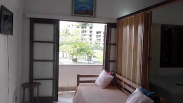 1 habitación, wifi y ropa de cama